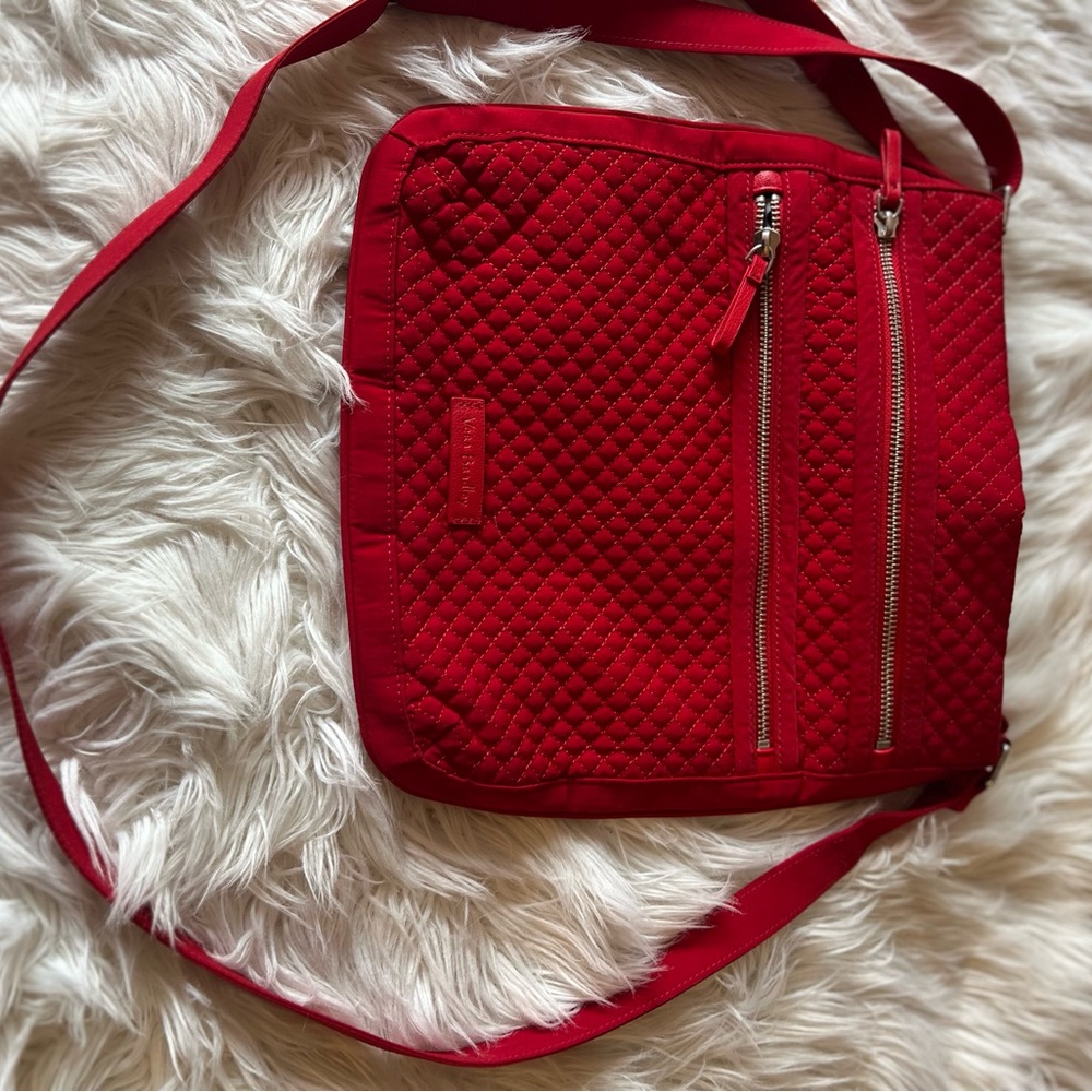 Vera Bradly red, crossbody, cloth, mid size purse